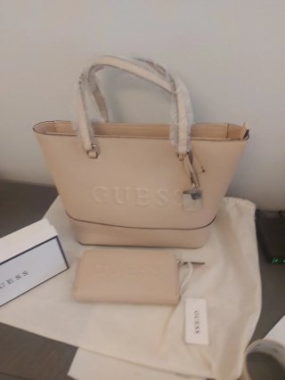Borsa Guess Beige con Portafoglio