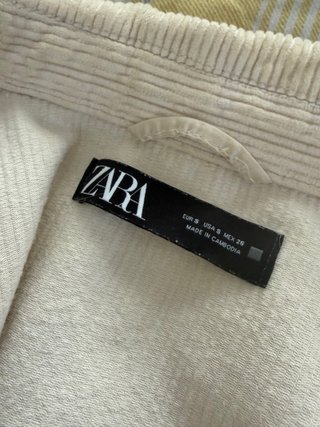 Sobrecamisa Zara pana crema