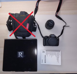 Canon EOS R100 Kit RF-S 18-45mm IS STM