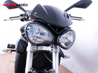TRIUMPH STREET TRIPLE 660 S A2