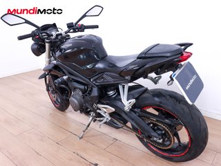 TRIUMPH STREET TRIPLE 660 S A2
