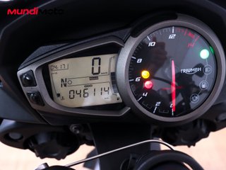 TRIUMPH STREET TRIPLE 660 S A2