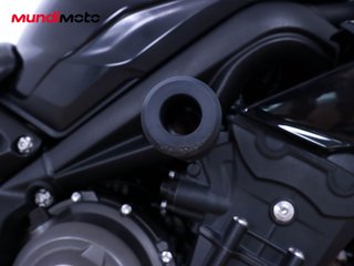 TRIUMPH STREET TRIPLE 660 S A2