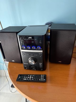 Minicadena JVC UXG500