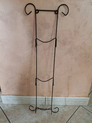 Vecchi piatti decorativi porcellana con supporto