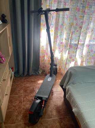 Patinete Eléctrico Xiaomi Mi Electric Scooter Pro