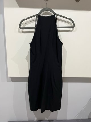 Vestido negro halter marca Caramelo. Solo envio