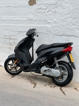 Yamaha Jog Scooter Negra
