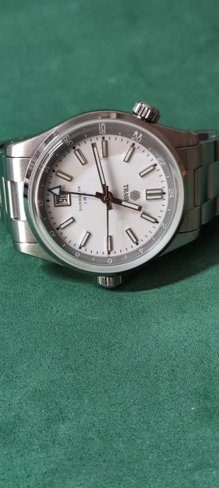 Traska Venturer GMT