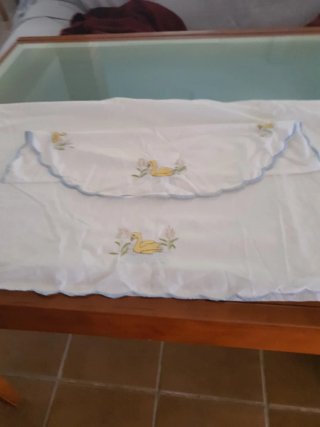 Lenzuolo per neonato fatto a mano con anatroccoli