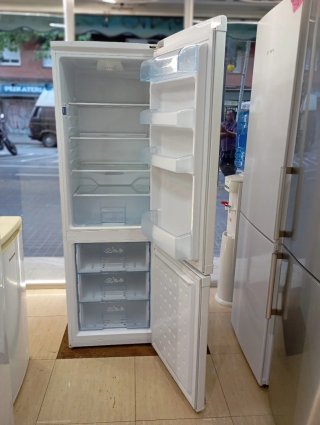 Nevera Beko Blanca
