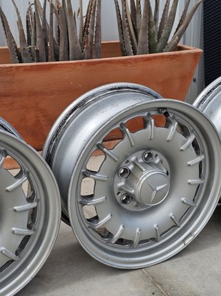 Llantas Originales Barrocas Mercedes W123 Clase S