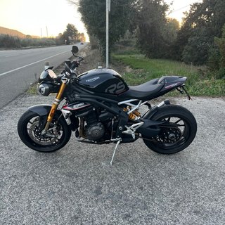 Triumph Speed Triple 1200RS 2022 Sapphire Black