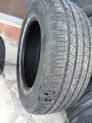 Dos 235/65 R17 108V 4x4 neumáticos Greenmax nuevos