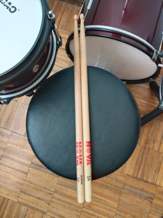 Batería musical infantil Jinbao 1044RD roja