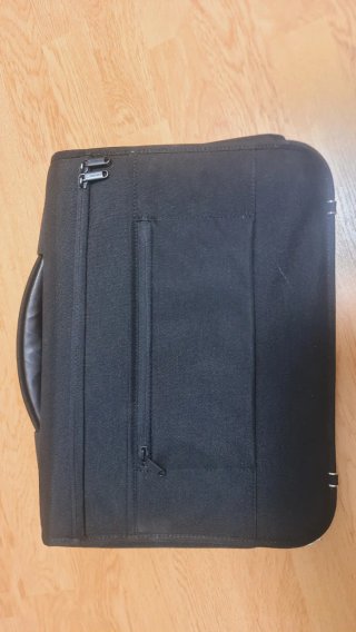 Maletín Delsey Negro para Portátil