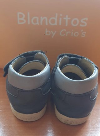 Botas Blanditos Talla 23 azul marino