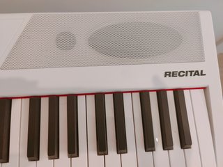 Piano Digital Alesis Recital Blanco