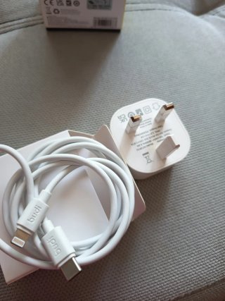 Cargador USB-C PD 20W + Cable Budi para iPhone