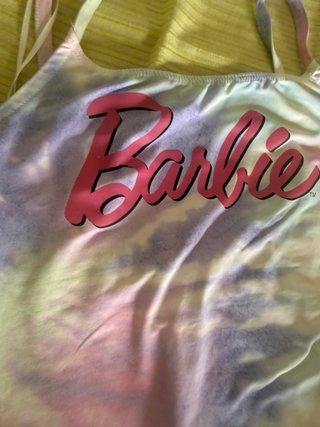 Body Barbie Tie-Dye y Pantalones Rosas