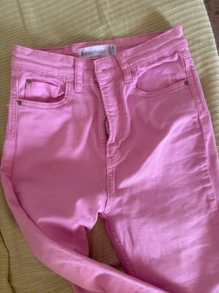 Body Barbie Tie-Dye y Pantalones Rosas