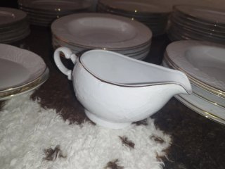 Vajilla Babarian de porcelana blanca con detalles