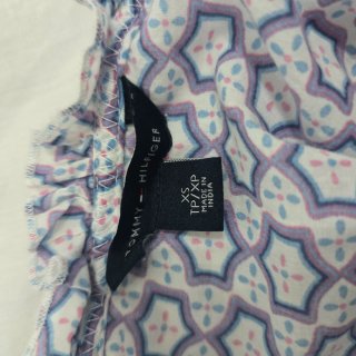 Blusa sin mangas con estampado floral