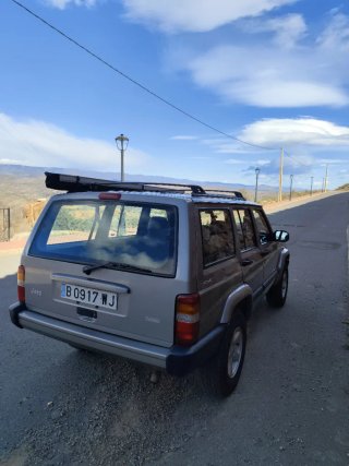 Jeep Cherokee 2000