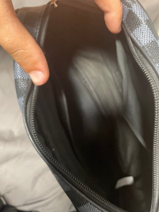 SE CAMBIA POR RIÑONERA BURBERRY DE BOLSO O GSHOCK