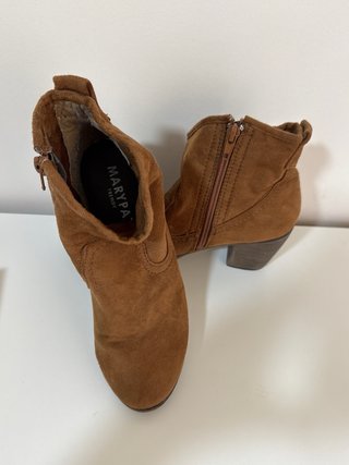 Botines ante marrón talla 35