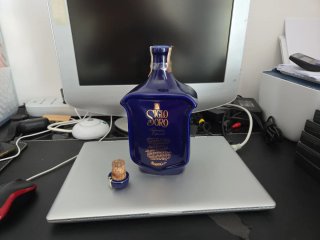 Botella Brugal Siglo de Oro Vacía