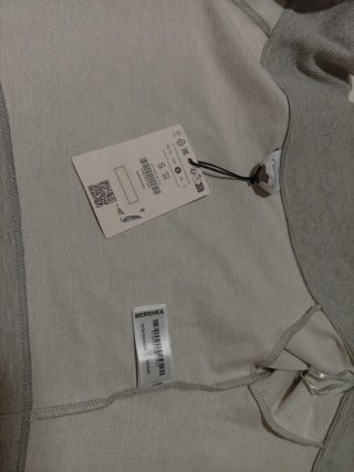 Sin estrenar top Bershka manga larga gris talla S