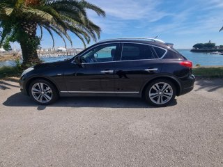 Infiniti EX30 2011