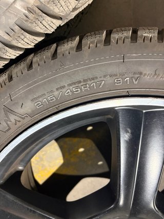 Llantas Autec 215/45 R17 con Dunlop