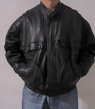 Chaqueta de cuero negra