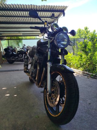 Suzuki Bandit 600 Naked Negra