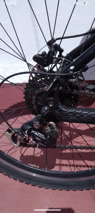 Bicicleta BH Fighter Negra Frenos de Disco