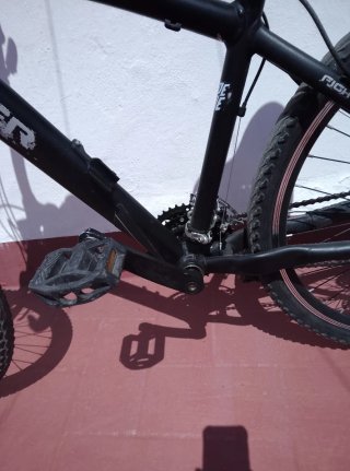 Bicicleta BH Fighter Negra Frenos de Disco