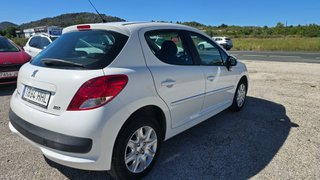 Peugeot 207 2011