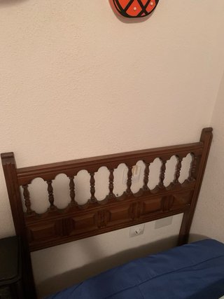 Cabecero de madera rústico