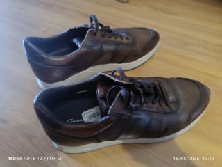 Zapatos de piel Emidio Tucci marrones