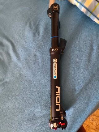 Horquilla SUNTOUR AION EVO 27,5" Boost 35 160mm