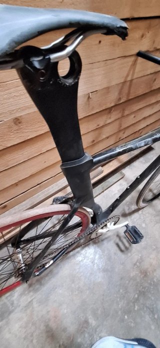 Bicicleta de carretera/pista negra