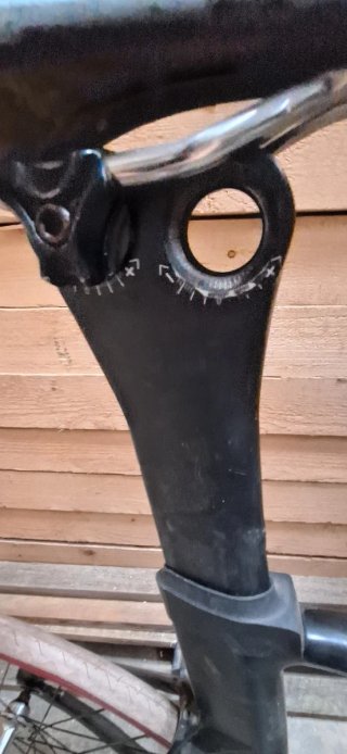 Bicicleta de carretera/pista negra