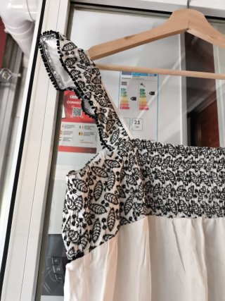 Vestido blanco y negro estampado