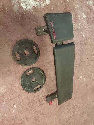 Banco de pesas Bench900 y 2 discos 15kg