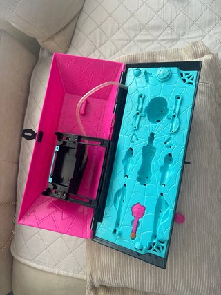 Ataúd Monster High Rosa
