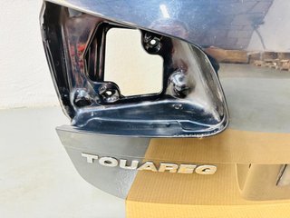 Portón VW Touareg 2014-2018 7P6827159B 7P6827025C