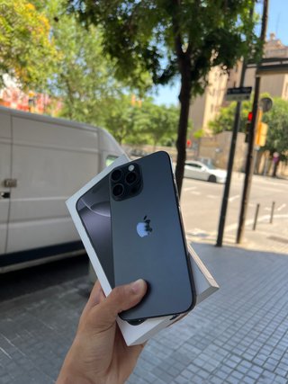 iPhone 16 Pro Max 256GB Space Gray