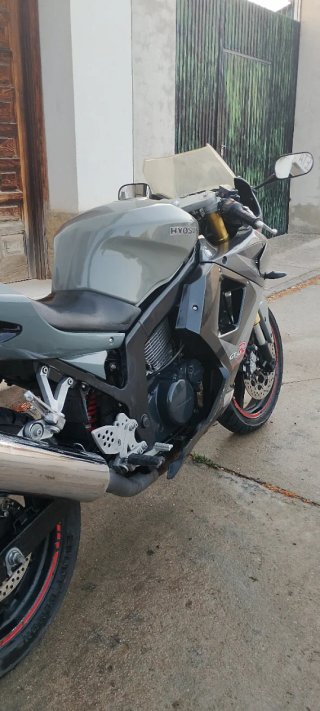 OFERTA!! Hyosung GT250R Sportbike Gris